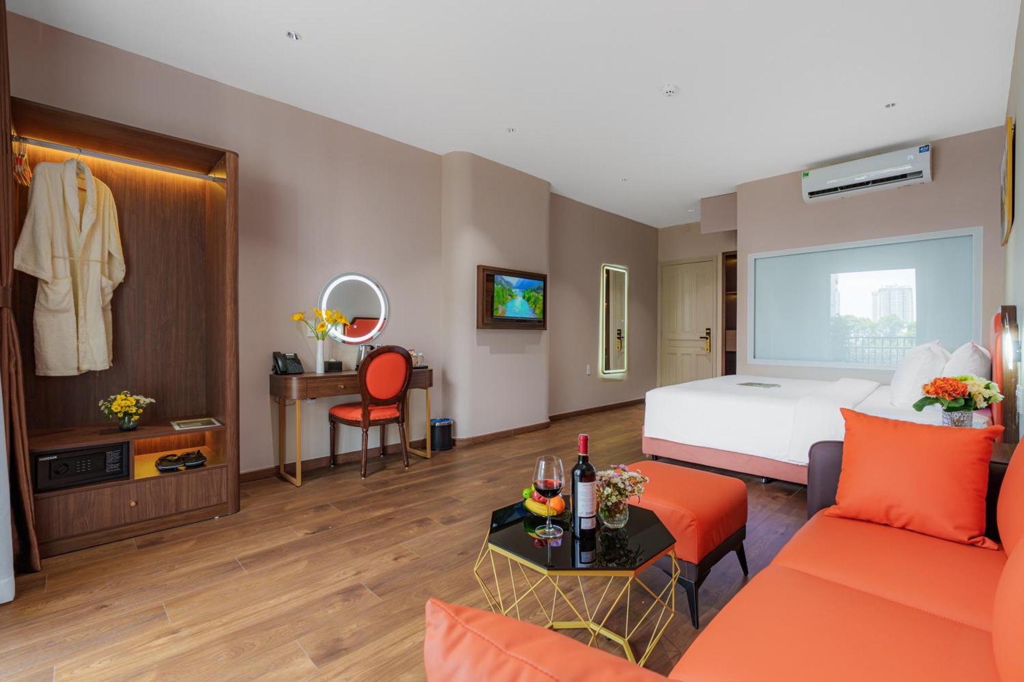 Salute Saigon And Hotel